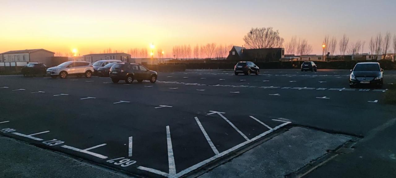 Przytulny Domek Holenderski Z Podgrzewanym Odkrytym Basenem Do Dyspozycji Gosci De Haan Dış mekan fotoğraf